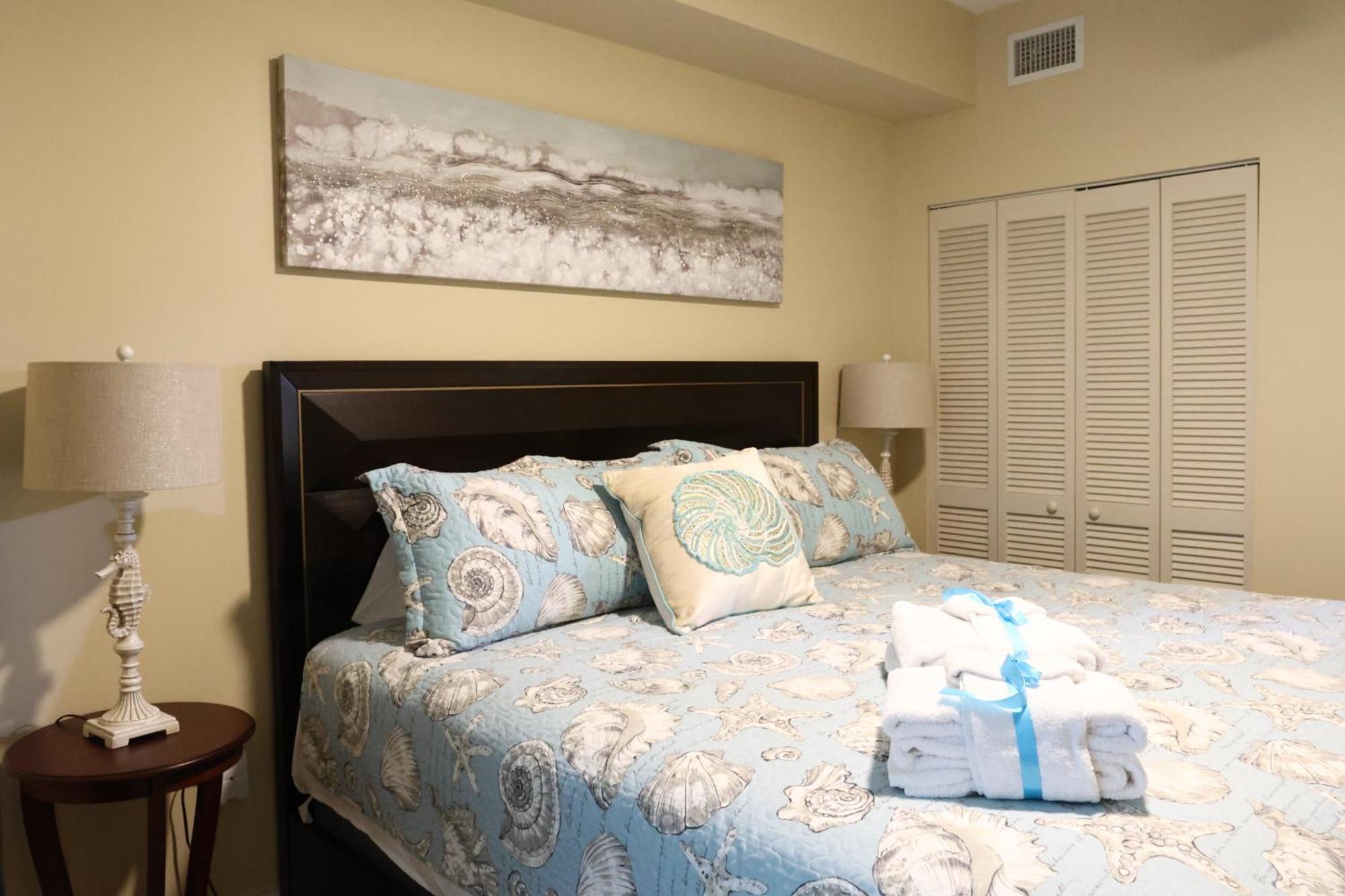 Aqua 1504 Beachfront Condo With Free Beach Chairs Panama City Beach Eksteriør bilde