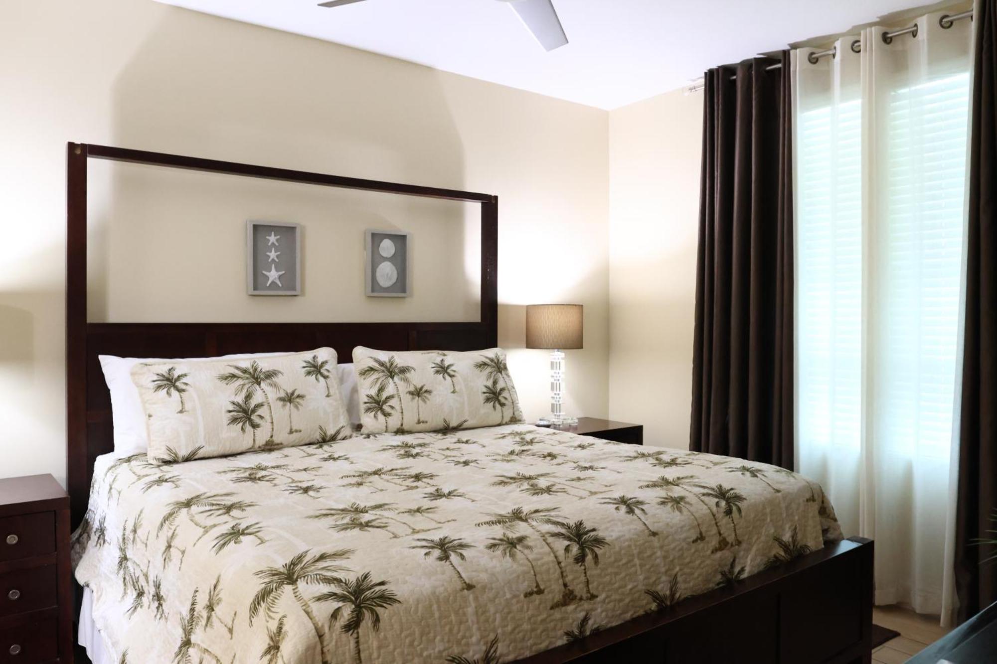 Aqua 1504 Beachfront Condo With Free Beach Chairs Panama City Beach Eksteriør bilde
