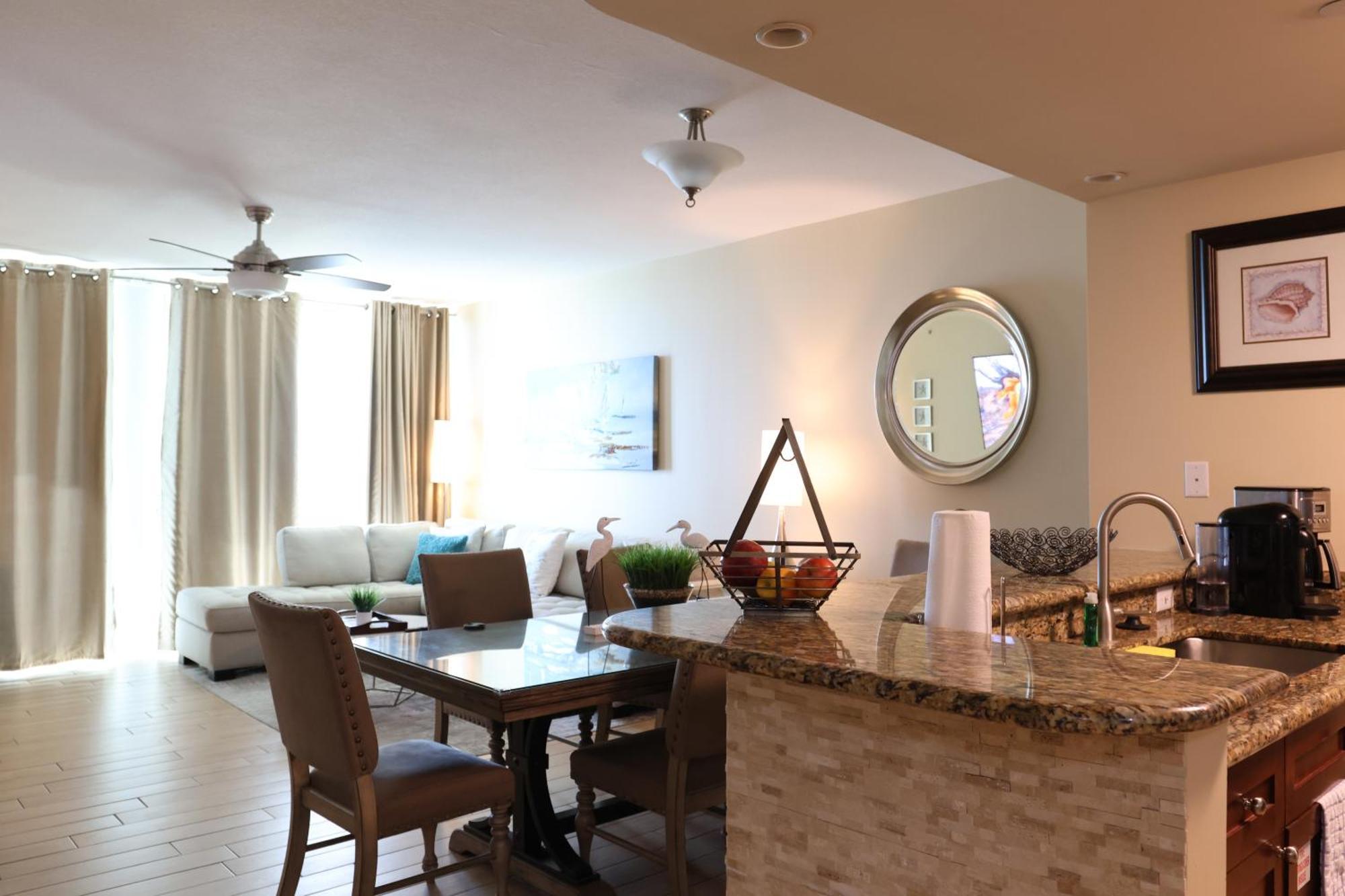 Aqua 1504 Beachfront Condo With Free Beach Chairs Panama City Beach Eksteriør bilde