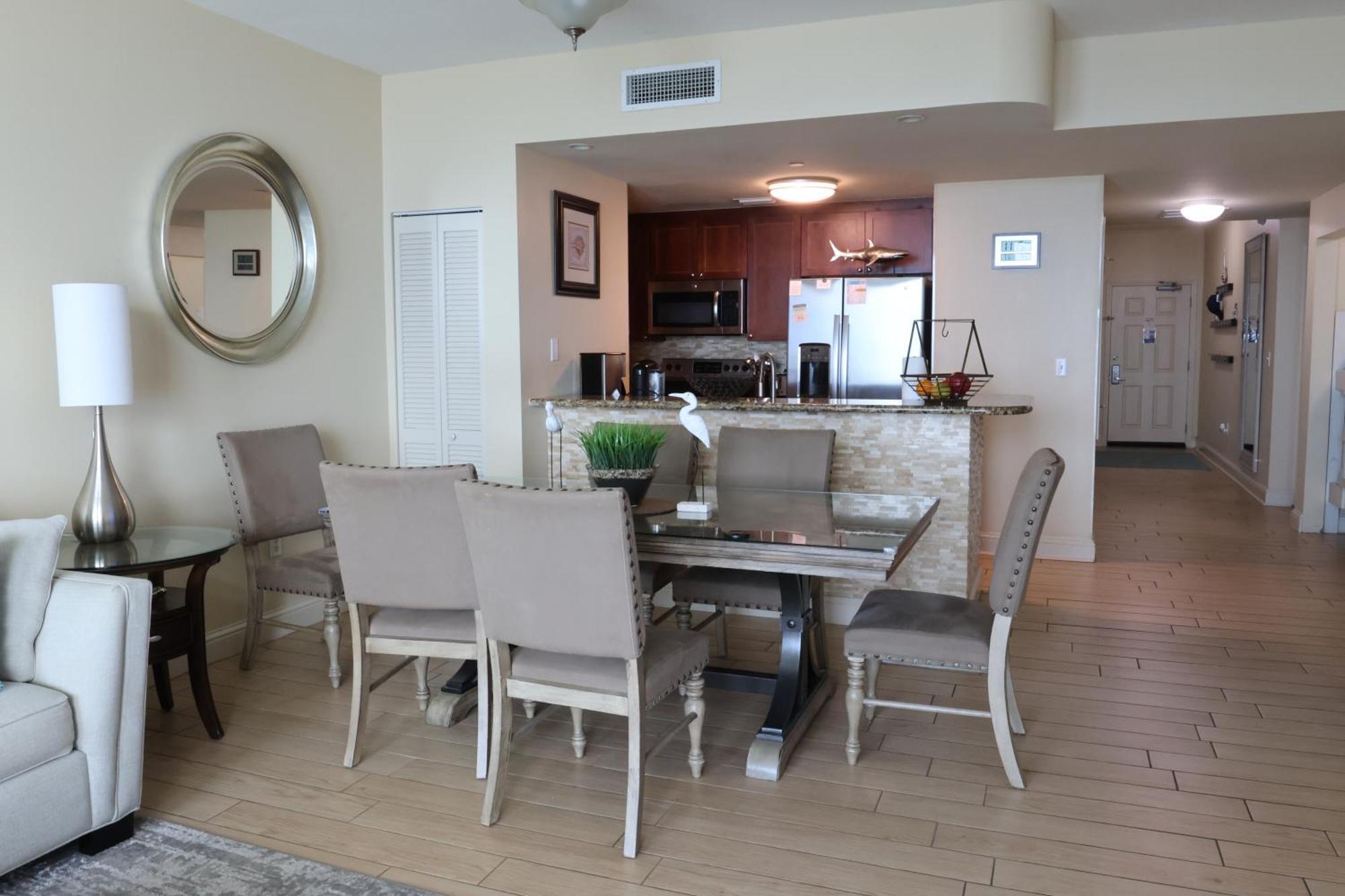 Aqua 1504 Beachfront Condo With Free Beach Chairs Panama City Beach Eksteriør bilde