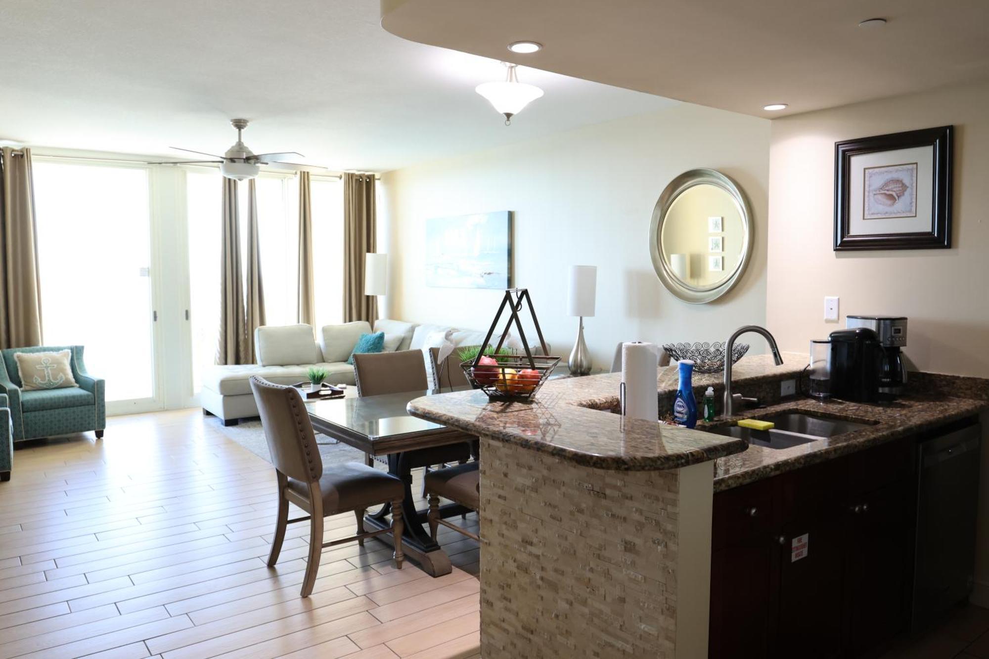 Aqua 1504 Beachfront Condo With Free Beach Chairs Panama City Beach Eksteriør bilde